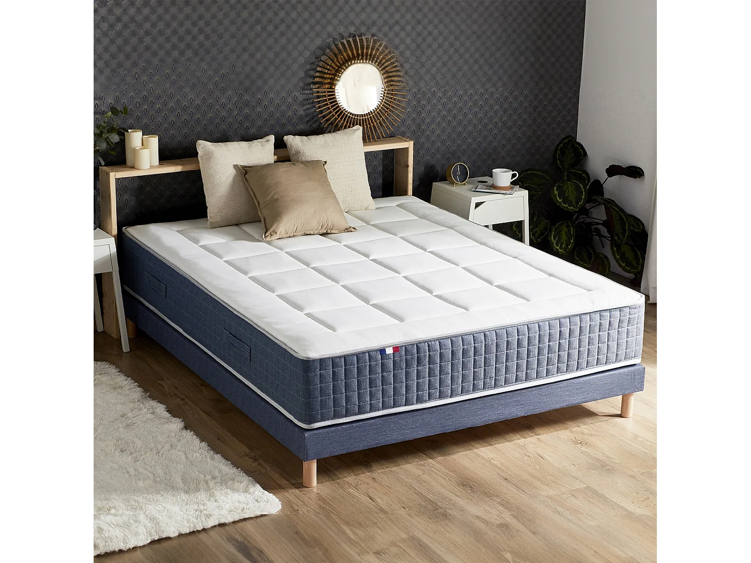Ensemble Matelas Ressort 7 zones + Mémoire de forme + Sommier KING STYLE + couette + oreillers - Fabriqué en France Dimensions - 160 x 200 cm