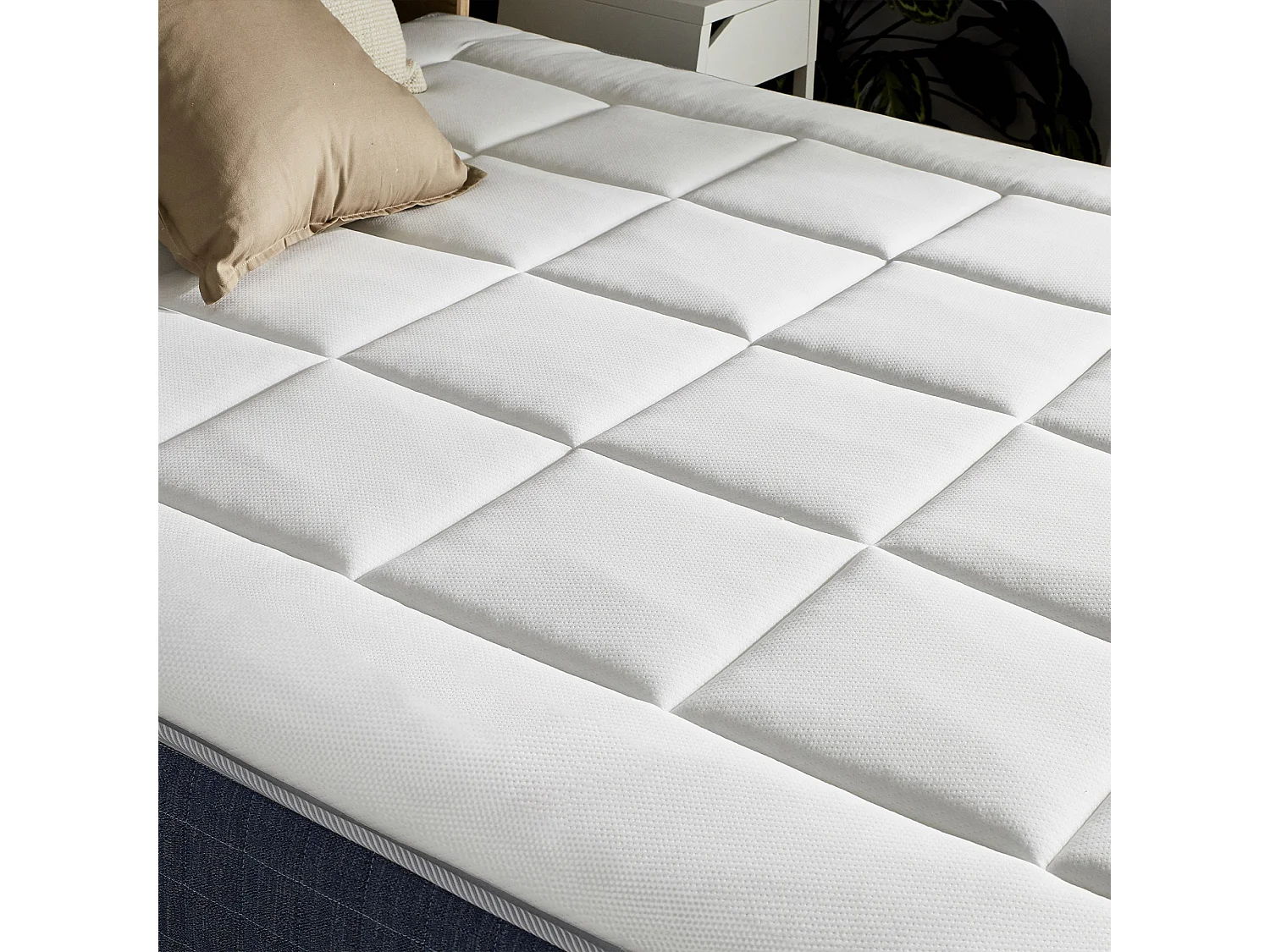 Ensemble Matelas Ressort 7 zones + Mémoire de forme + Sommier KING STYLE + couette + oreillers - Fabriqué en France Dimensions - 160 x 200 cm