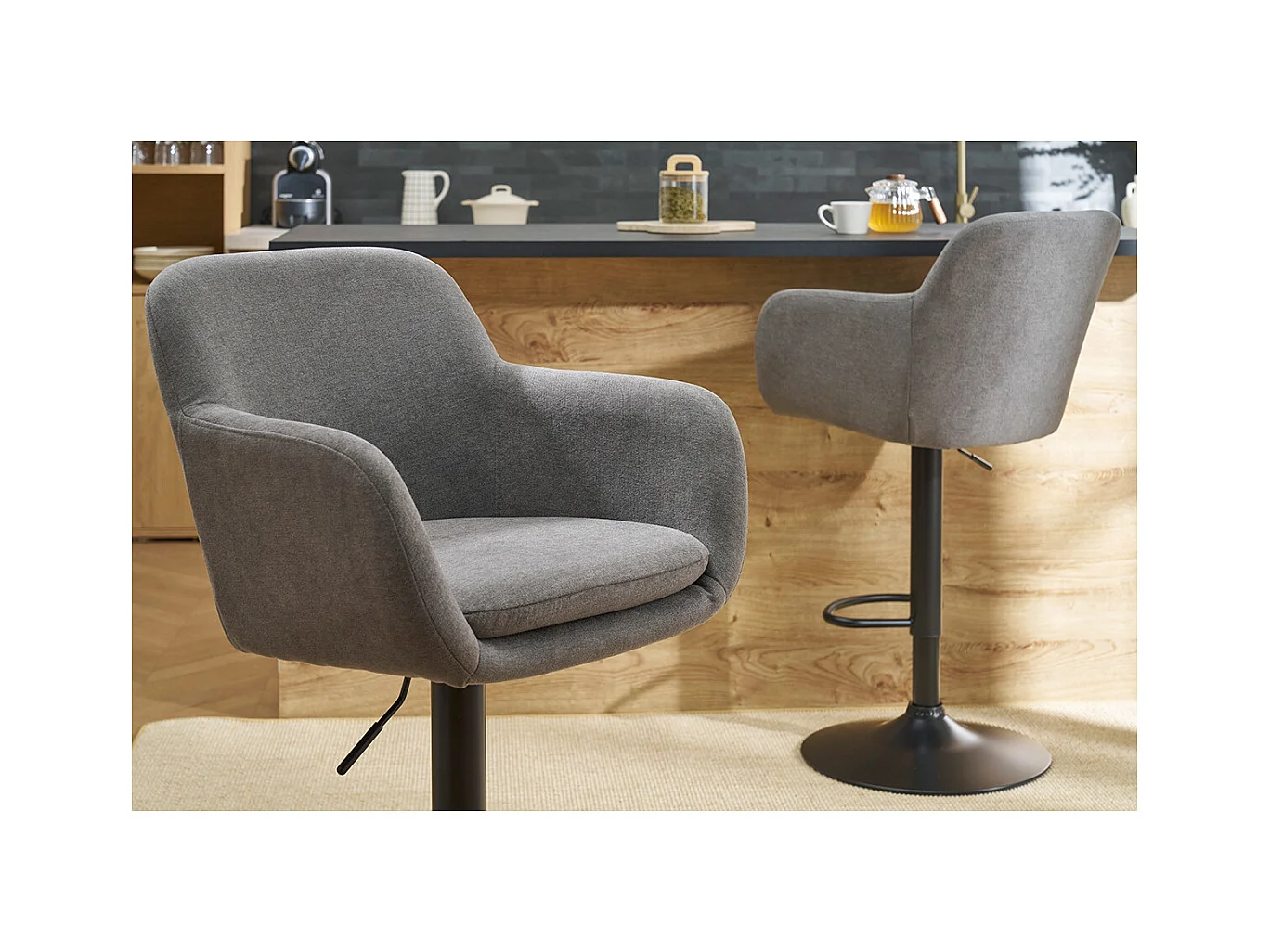 Barhocker höhenverstellbar mit Samteffekt hellgrau (2er-Set) AMIKA