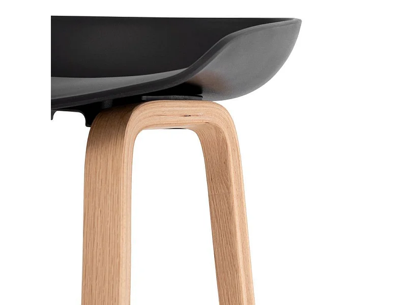 Tabouret nordique en bois de hêtre et assise noir Korane 76cm