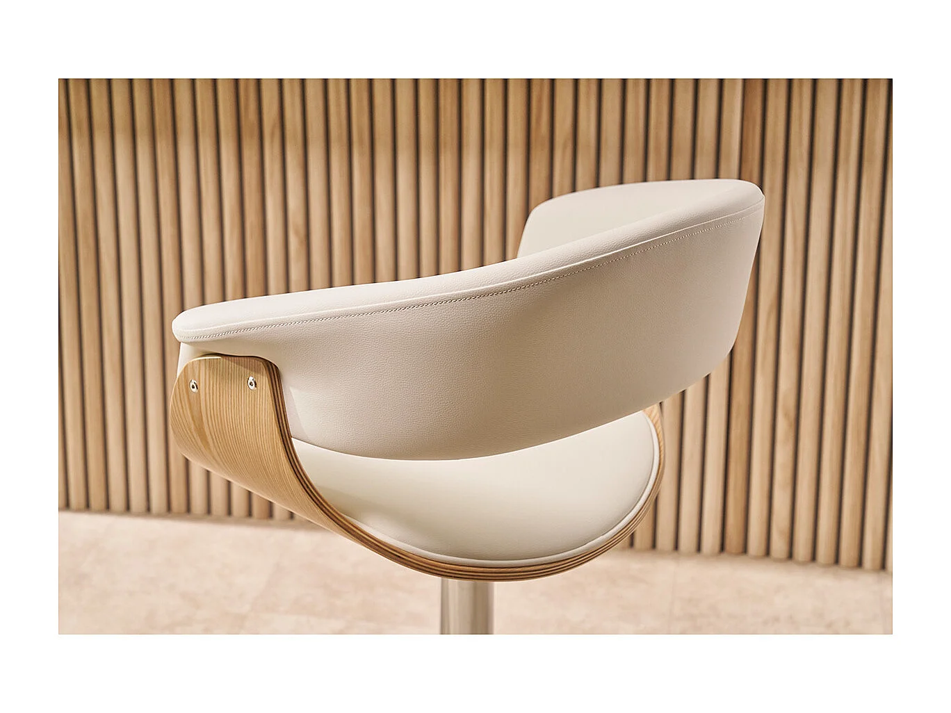 Sgabello da bar di design regolabile OKTAV bianco e legno chiaro