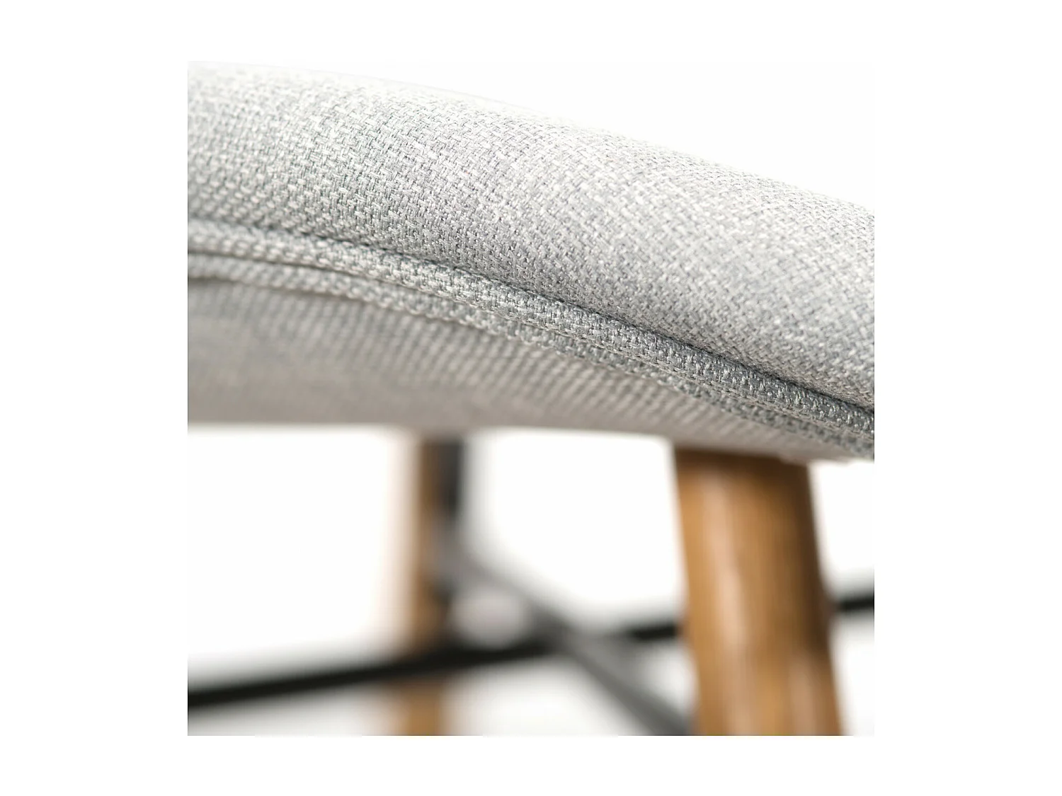 Table ronde extensible pieds fuseau D105 + 4 chaises tissu - VICTORIA