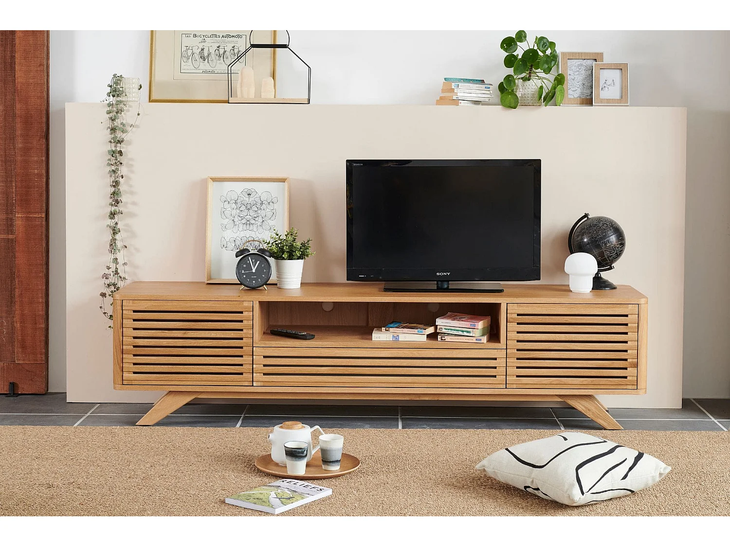 Meuble TV bas moderne en chêne 2 portes 1 tiroir L200 - BRIGHTON