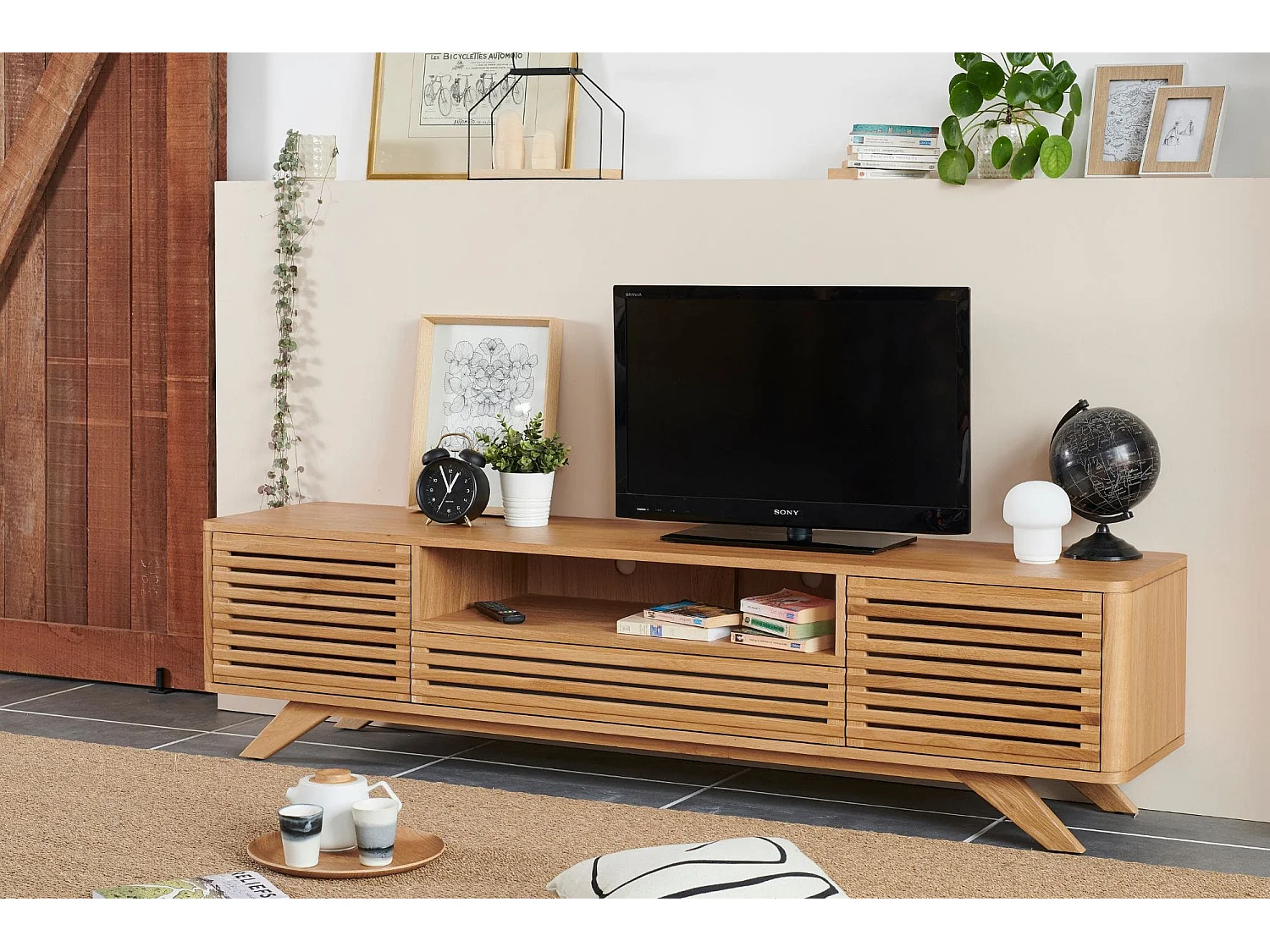 Meuble TV bas moderne en chêne 2 portes 1 tiroir L200 - BRIGHTON