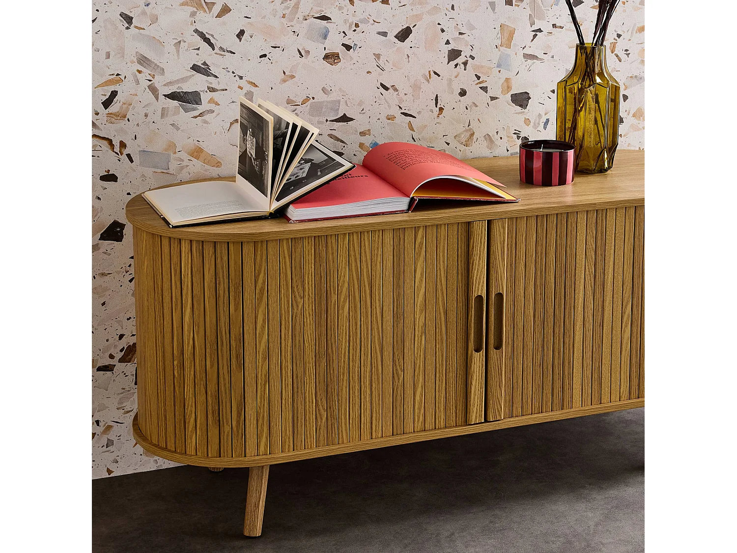 Mobile tv scandinavo con 2 ante scorrevoli, 120cm, marrone naturale