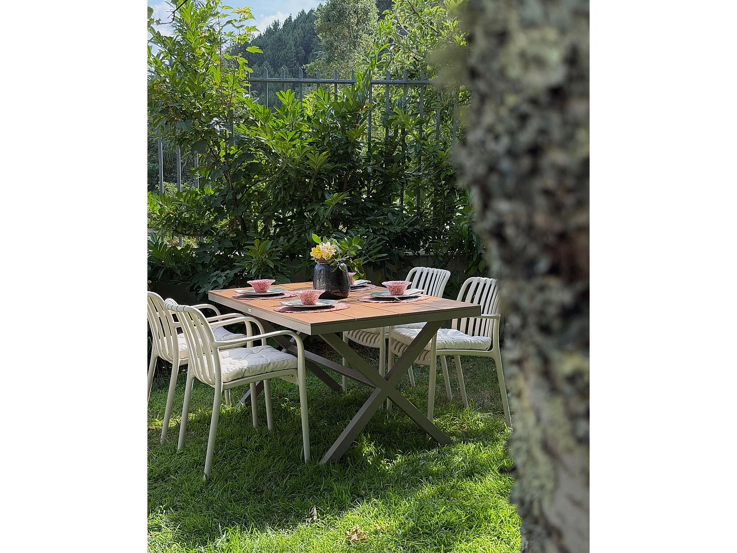 Trädgårdsmatbord TIANO 160 cm 90 cm Metall Taupe