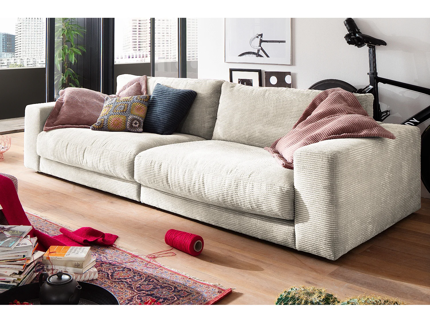 Sofa - Cremeweiß Cord - MADELINE
