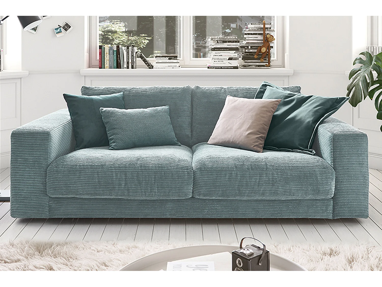 Sofa - Hellblau Cord - MADELINE