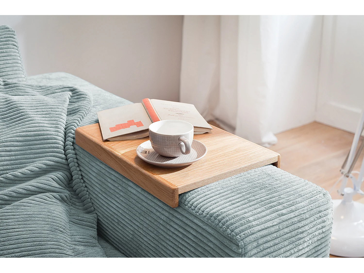 Sofa - Hellblau Cord - MADELINE