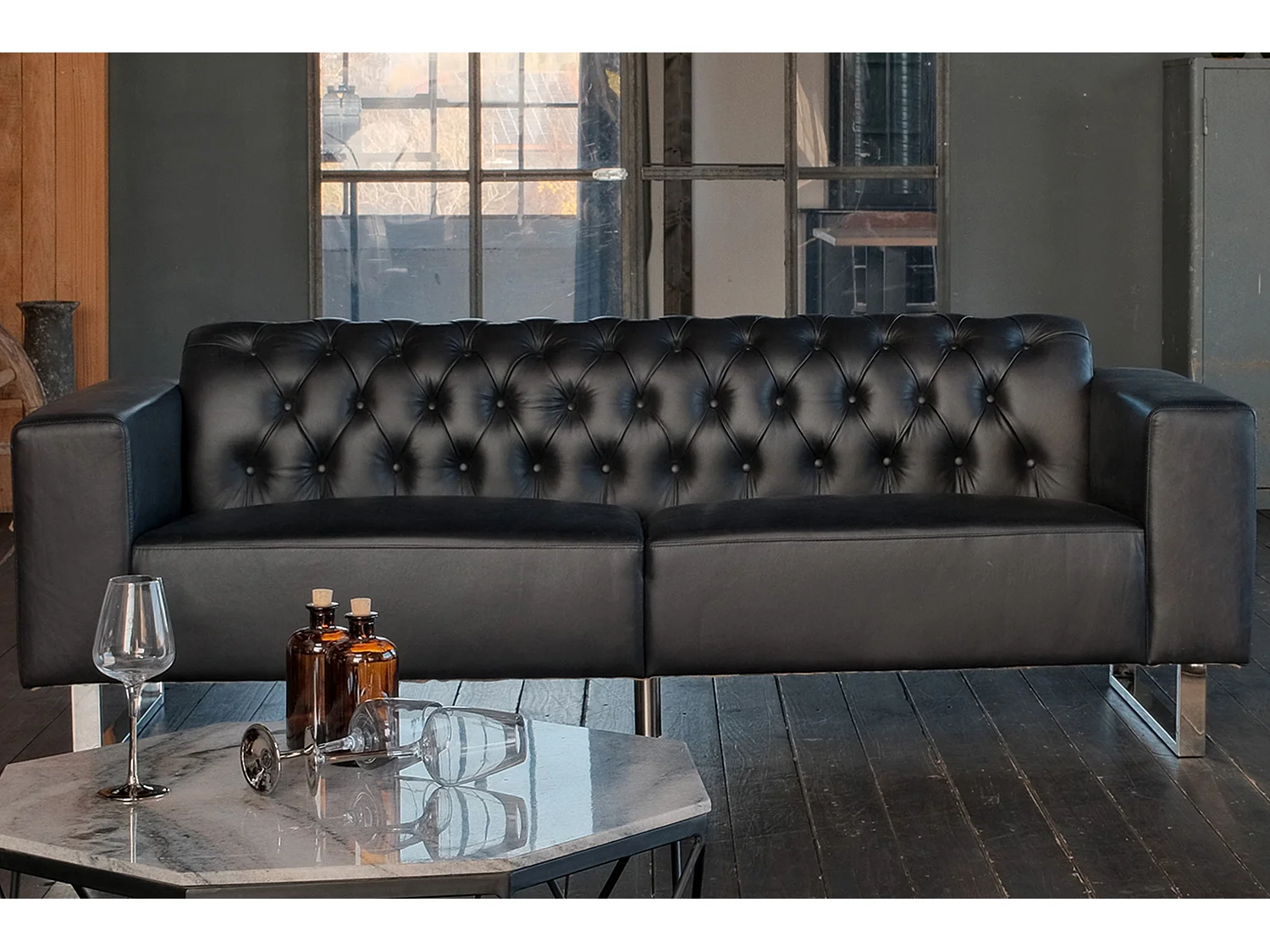 Divano Chesterfield - Nero pelle - NILO