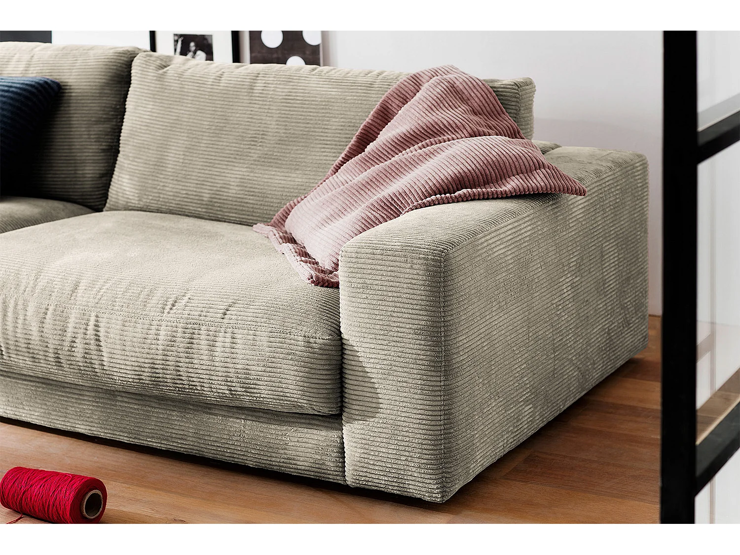 Sofa - Grau Cord - MADELINE