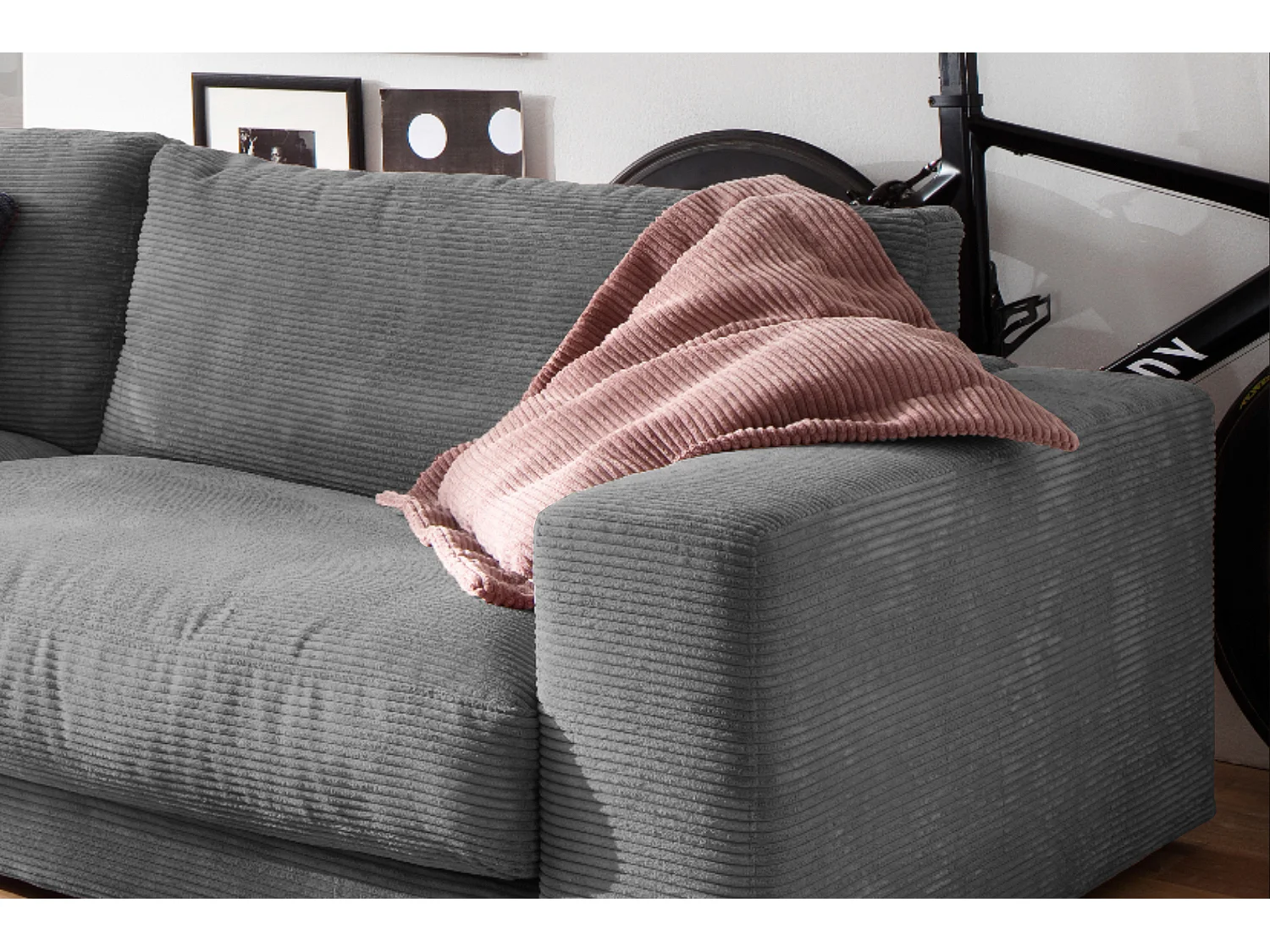 Sofa - Grau Cord - MADELINE