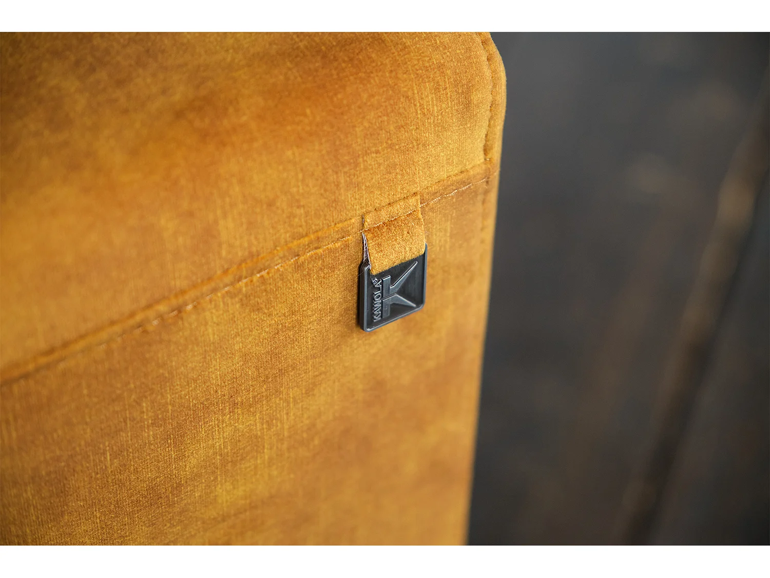 Chesterfield bank - Goud Fluweel - CHARME