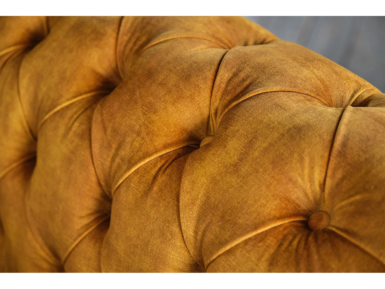 Chesterfield bank - Goud Fluweel - CHARME