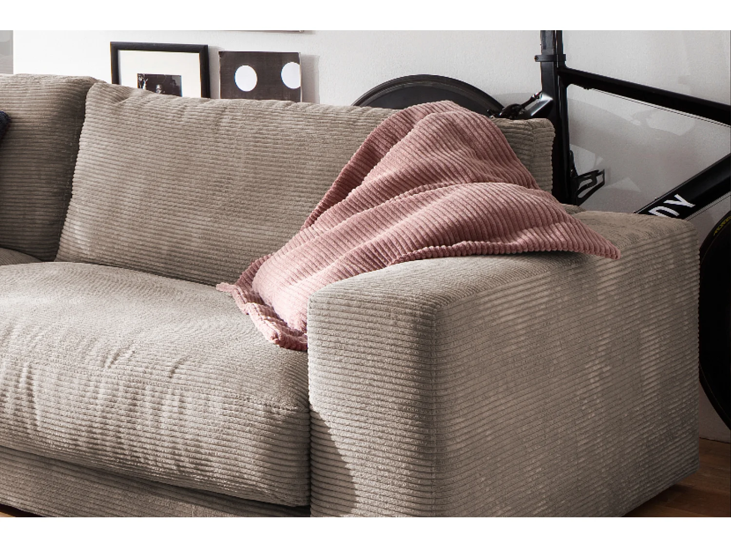 Canapé - taupe Velours côtelé - MADELINE