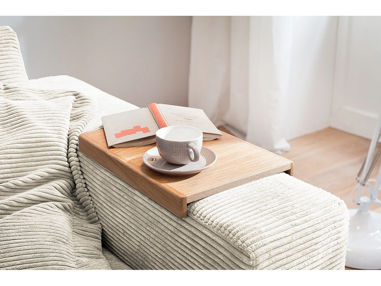 Sofa - Cremeweiß Cord - MADELINE