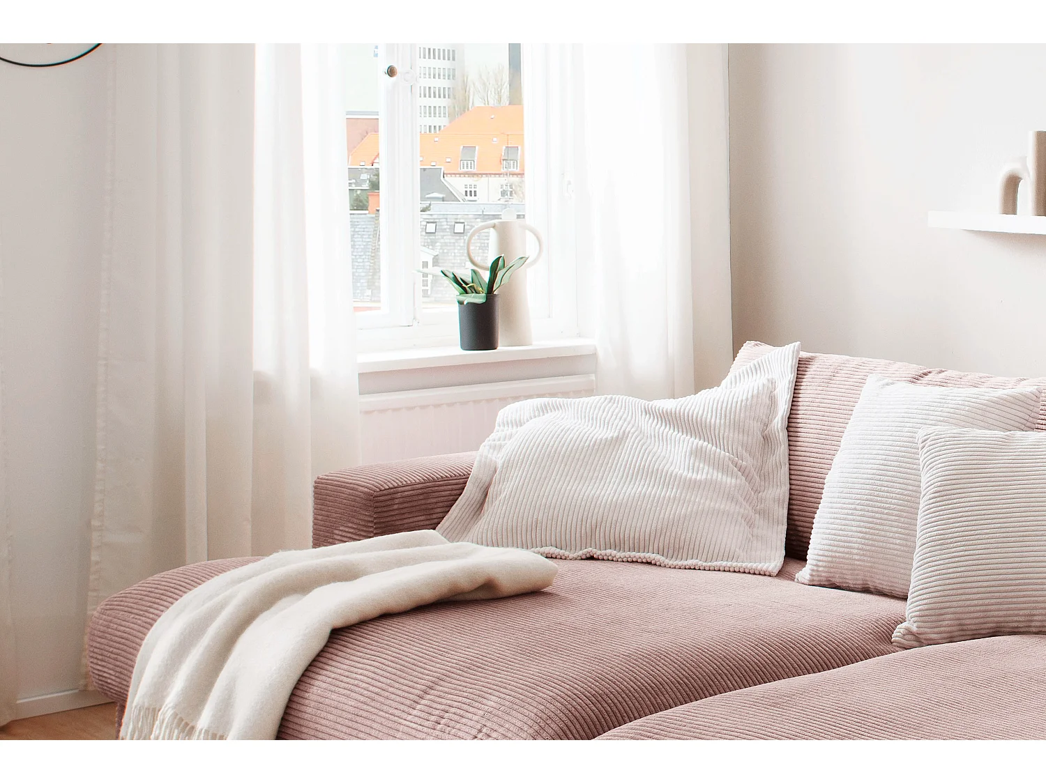 Bigsofa - Pink Cord - MADELINE