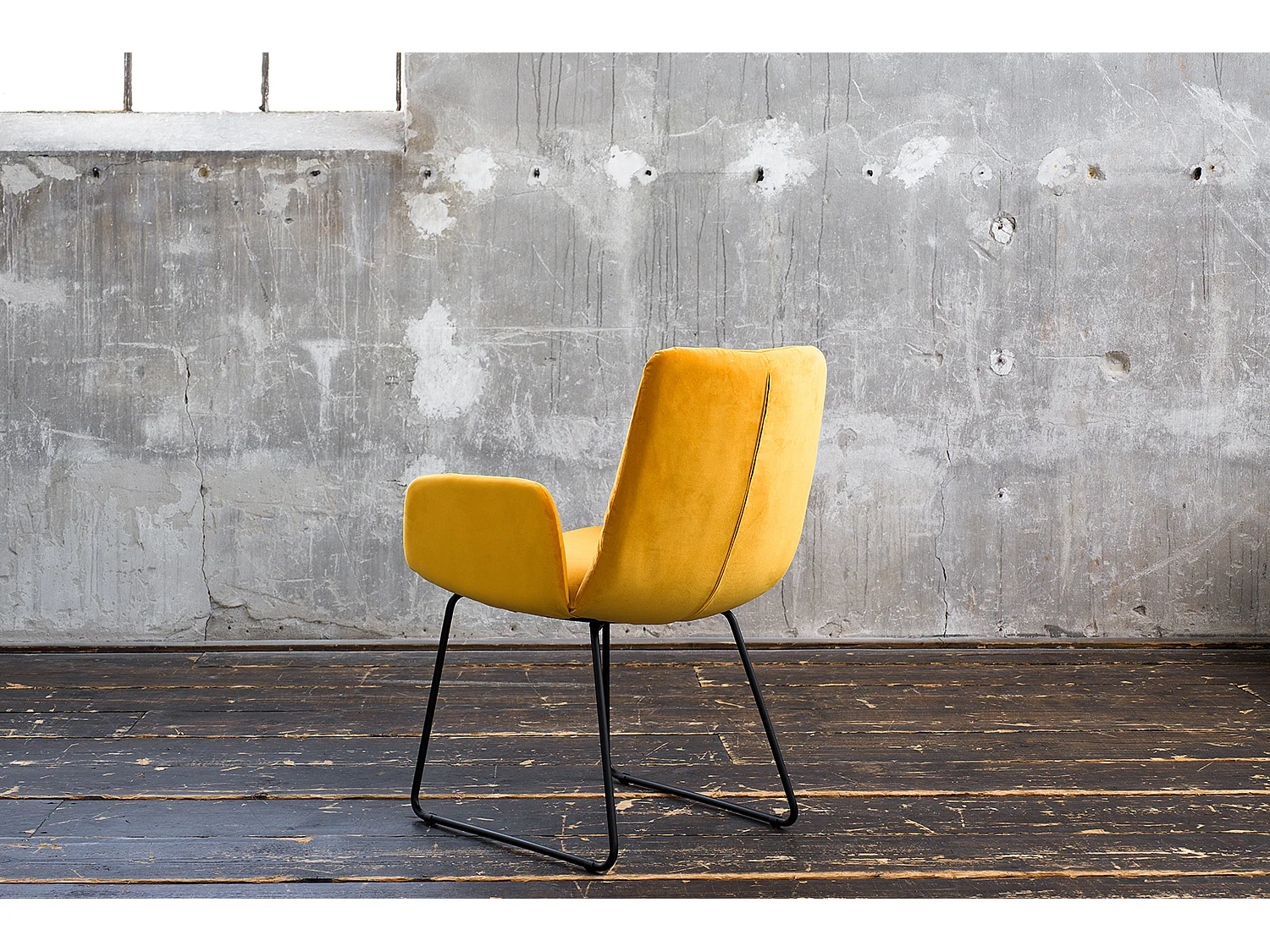 Poltrona - giallo velluto - NEW CHARME