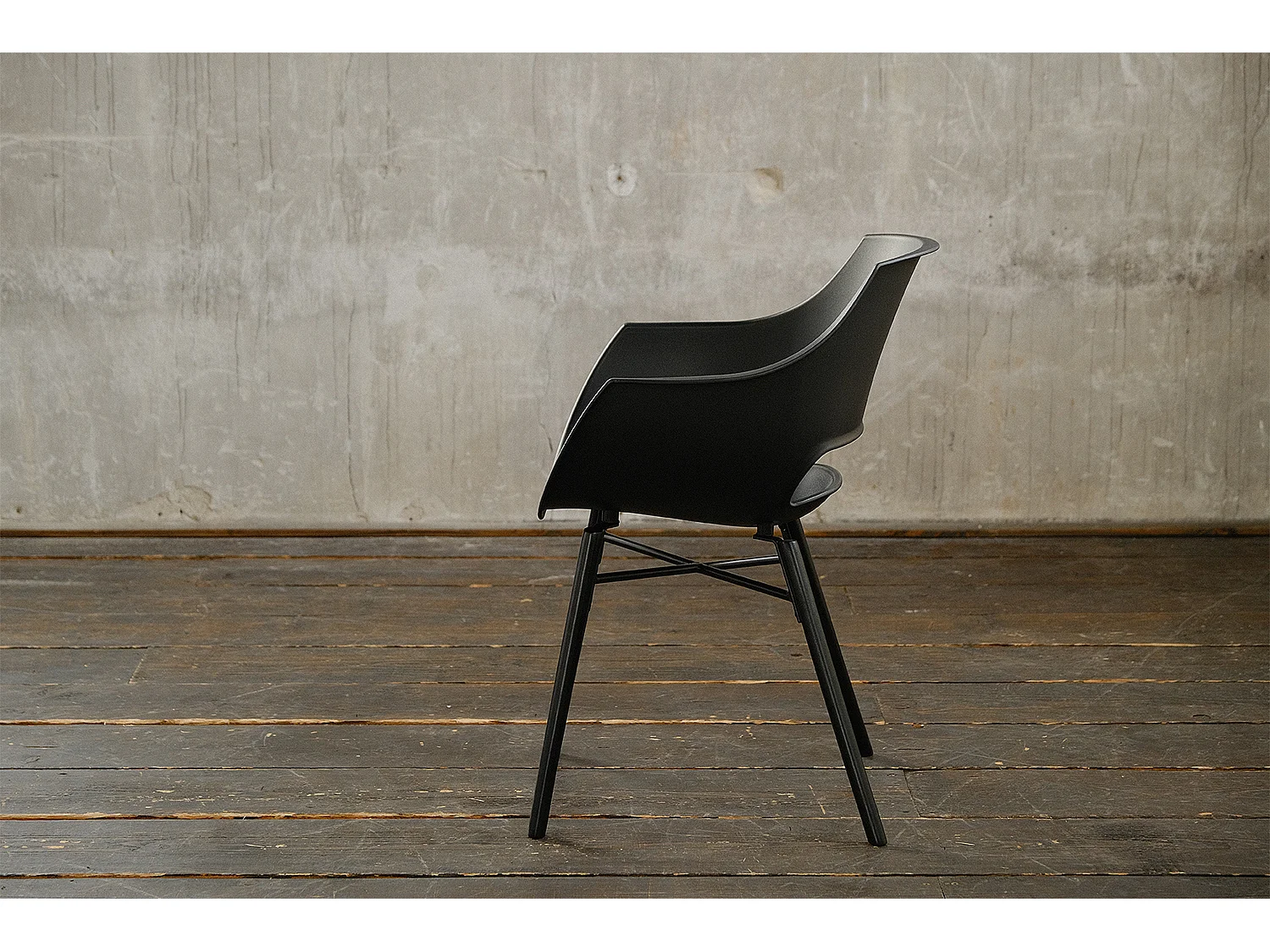 Silla - Negro plástico - ZAJA