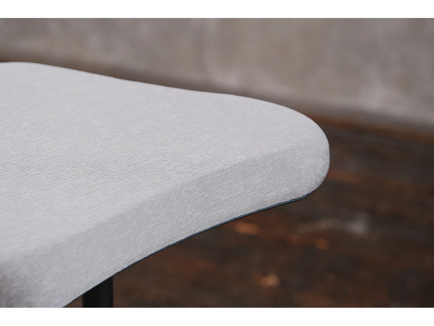 Sedia ergonomica - Grigio plastica - 35 x 35 cm - TINTO