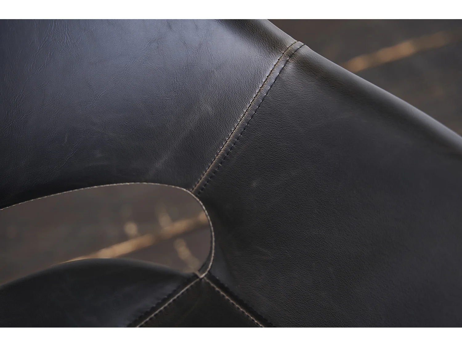 ZAJA - Zwart Imitatieleer - ZAJA