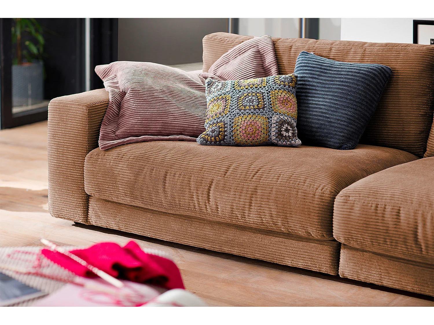 Sofa - Braun Cord - MADELINE