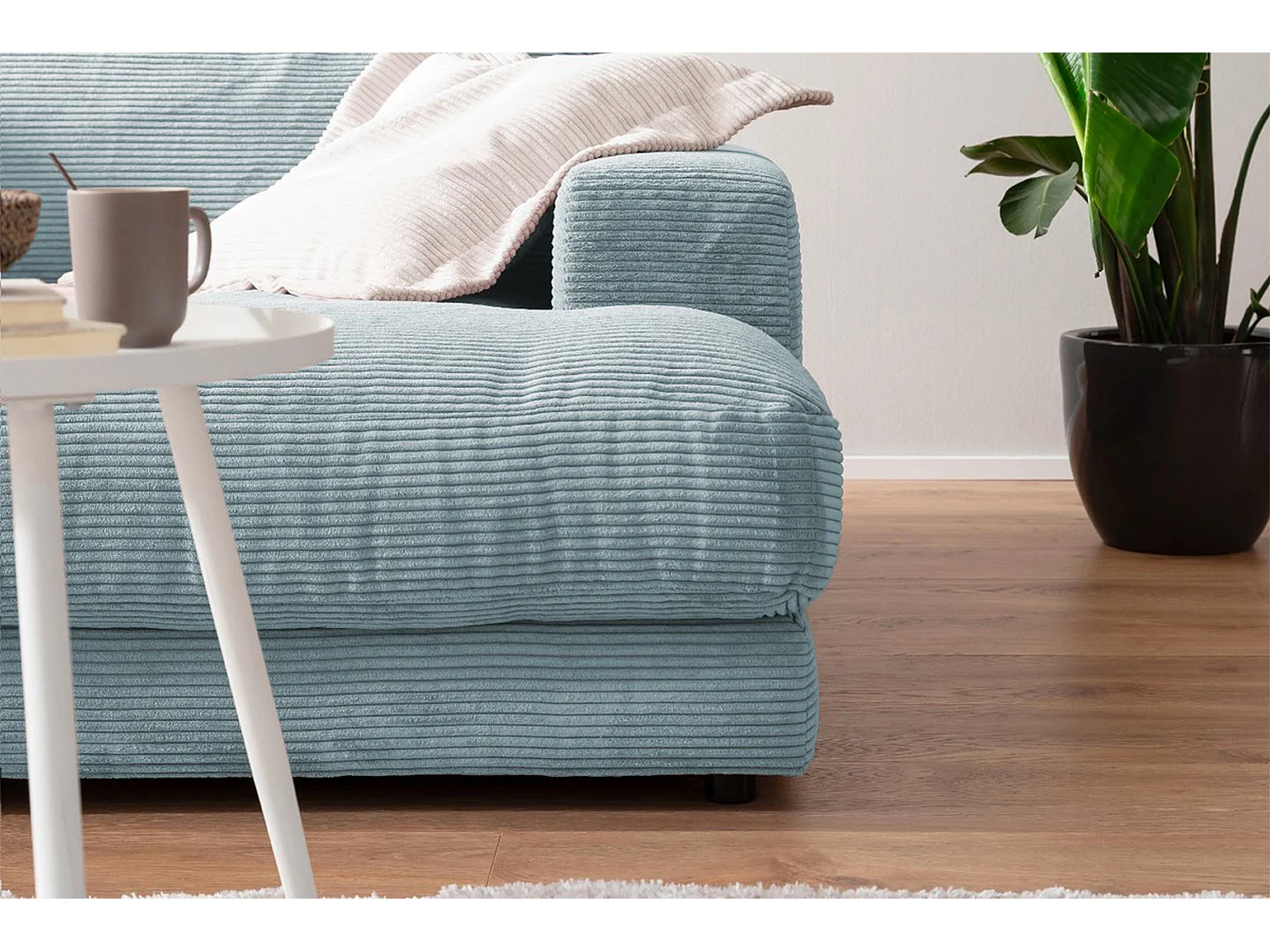 Big - Hellblau Cord - MADELINE