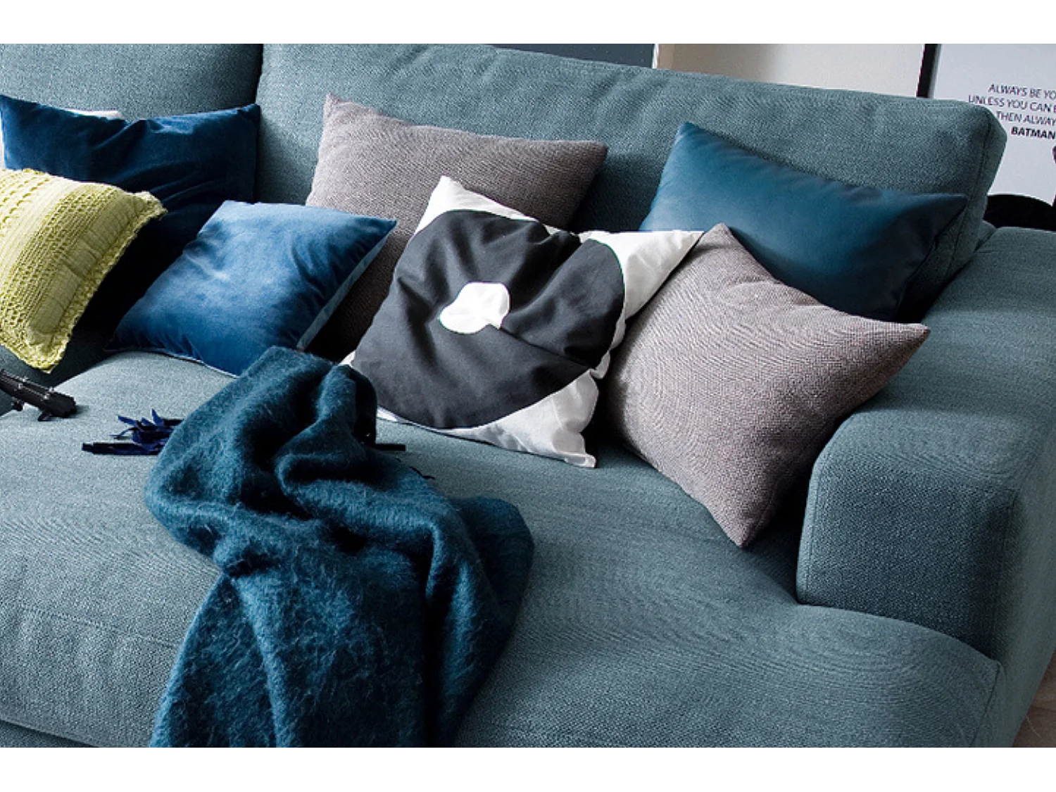 Sofá - Petróleo tela tejida - MADELINE