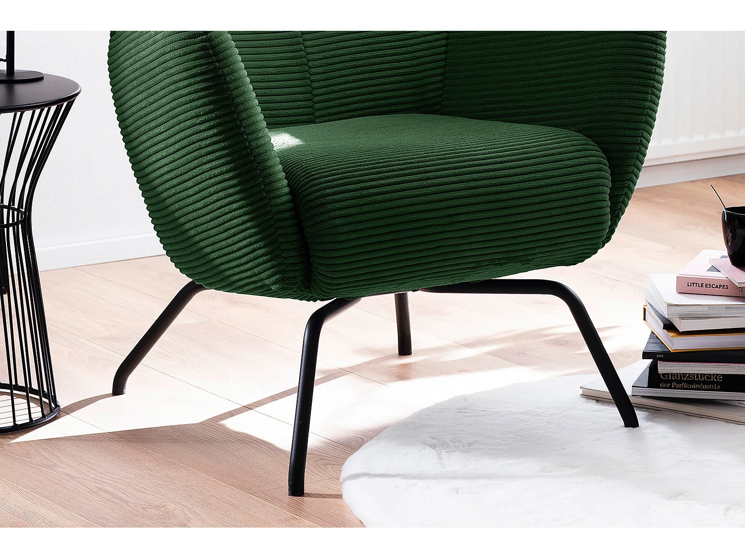 Poltrona bergère - verde smeraldo Velluto a coste - LOTTE