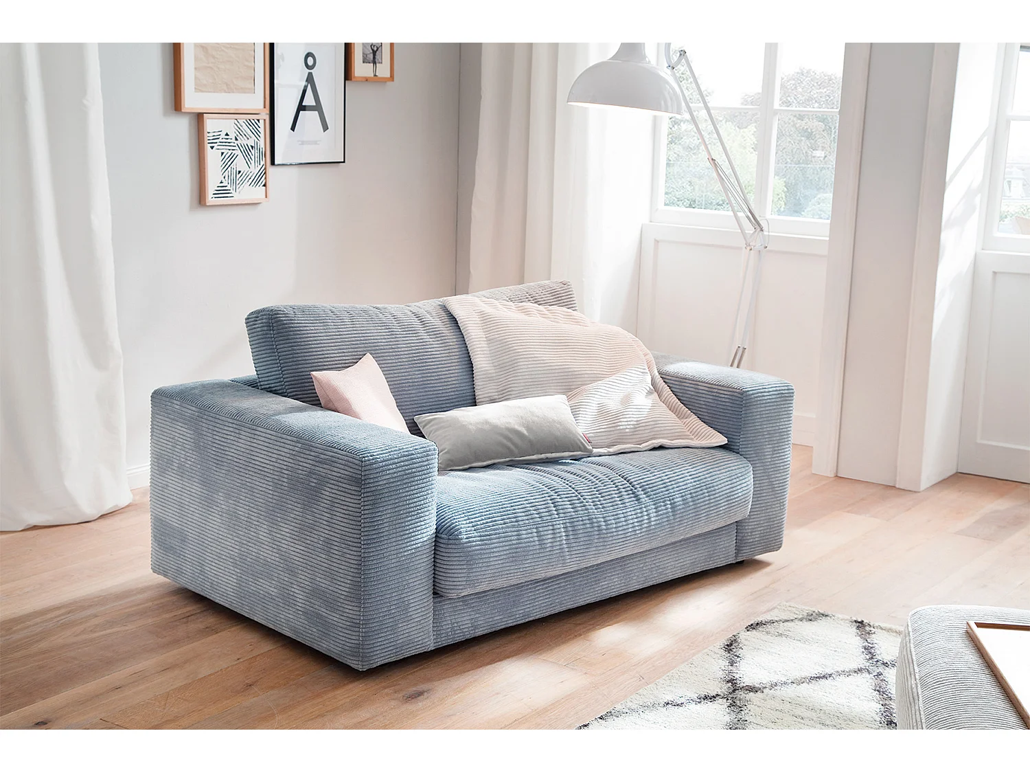 Relaxsessel - Hellblau Cord - MADELINE