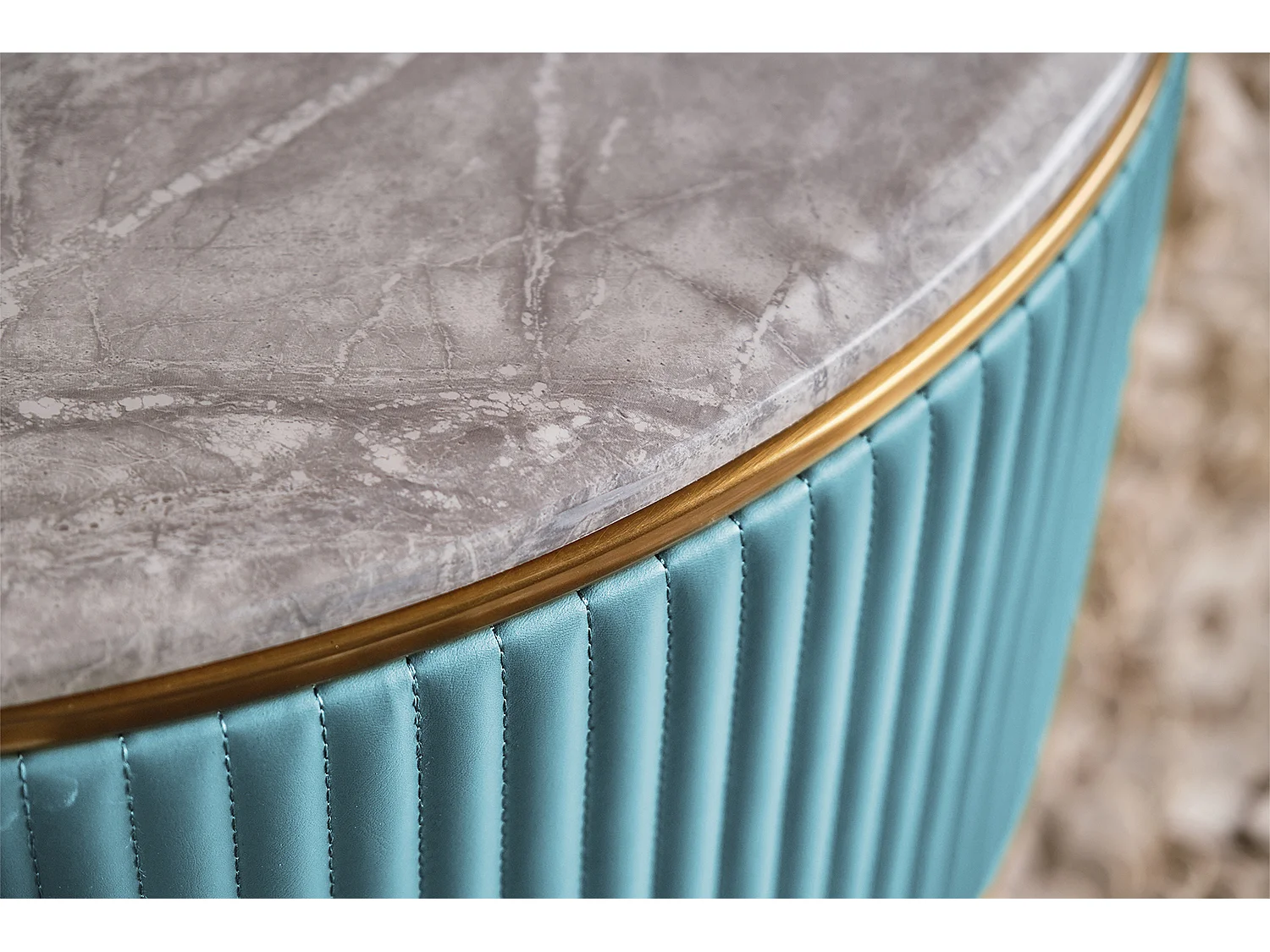 Mesita - azul claro cuero sintético - 70 x 130 cm - MARIA