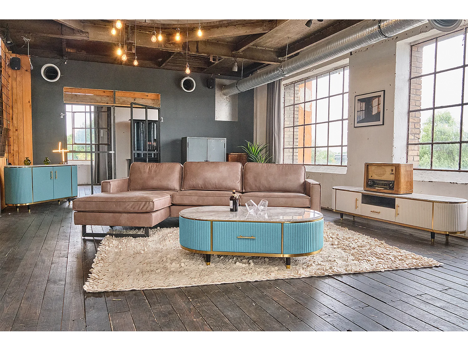 Mesita - azul claro cuero sintético - 70 x 130 cm - MARIA