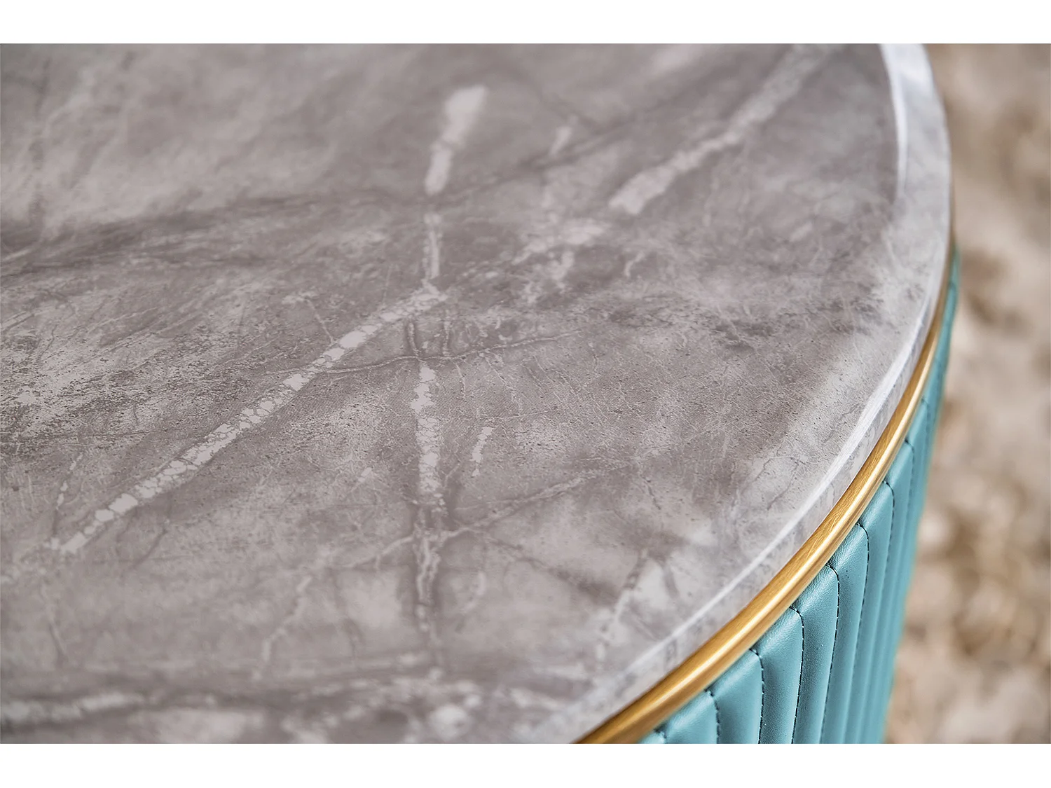 Mesita - azul claro cuero sintético - 70 x 130 cm - MARIA