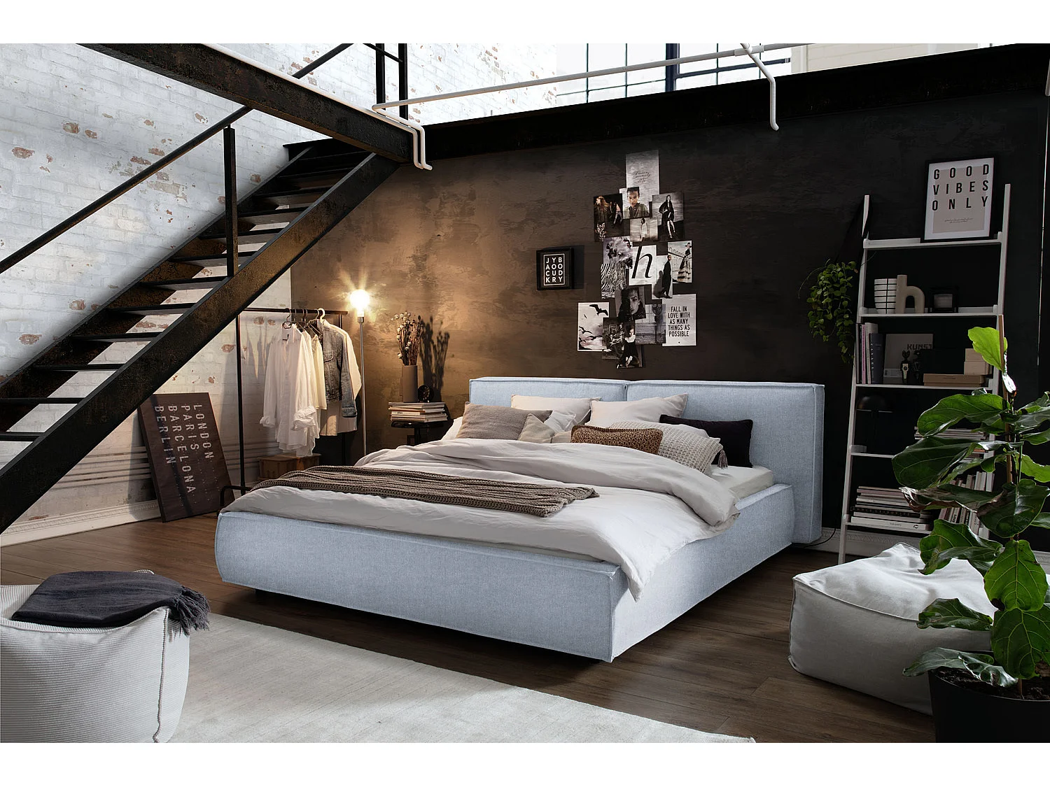 Cama tapizada - azul claro tejido plano - CARLO