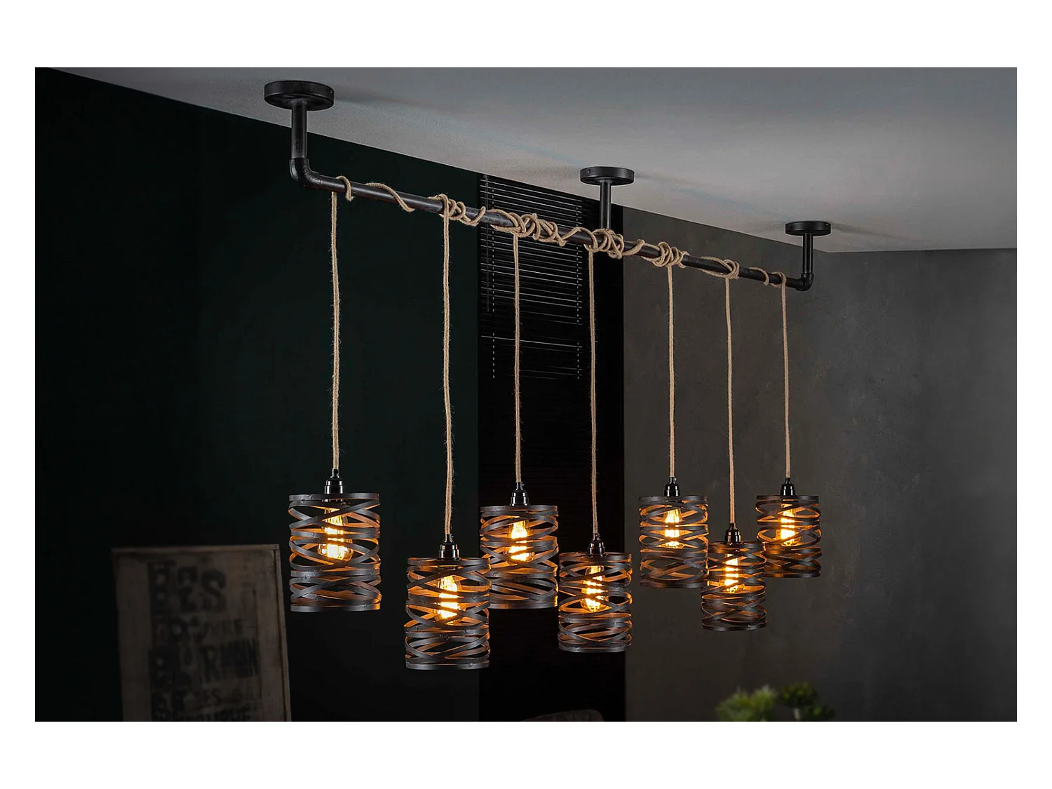 Lampe - Noir métal - ALMAS