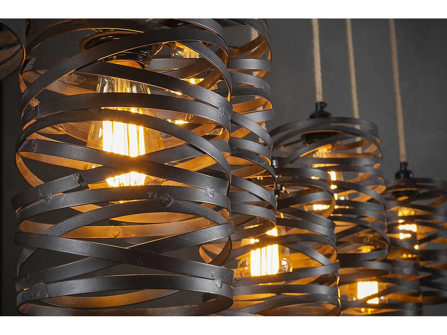 Hängelampe - Schwarz Metall - ALMAS