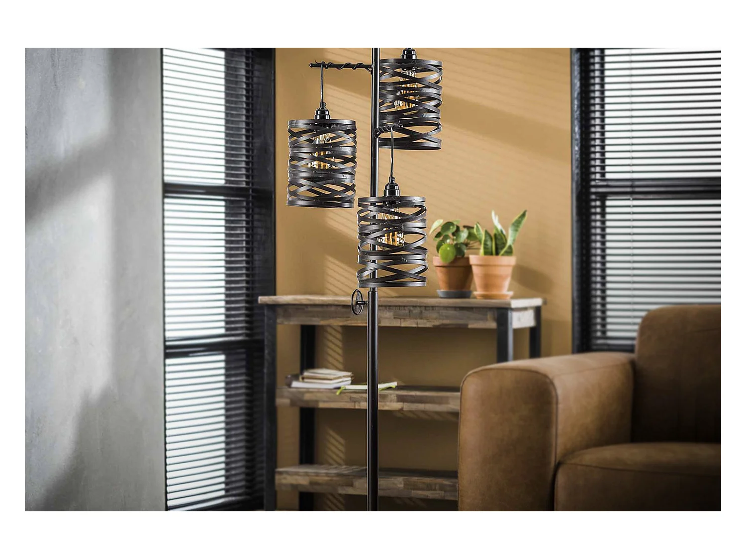 Stehlampe - Schwarz Metall - ALMAS