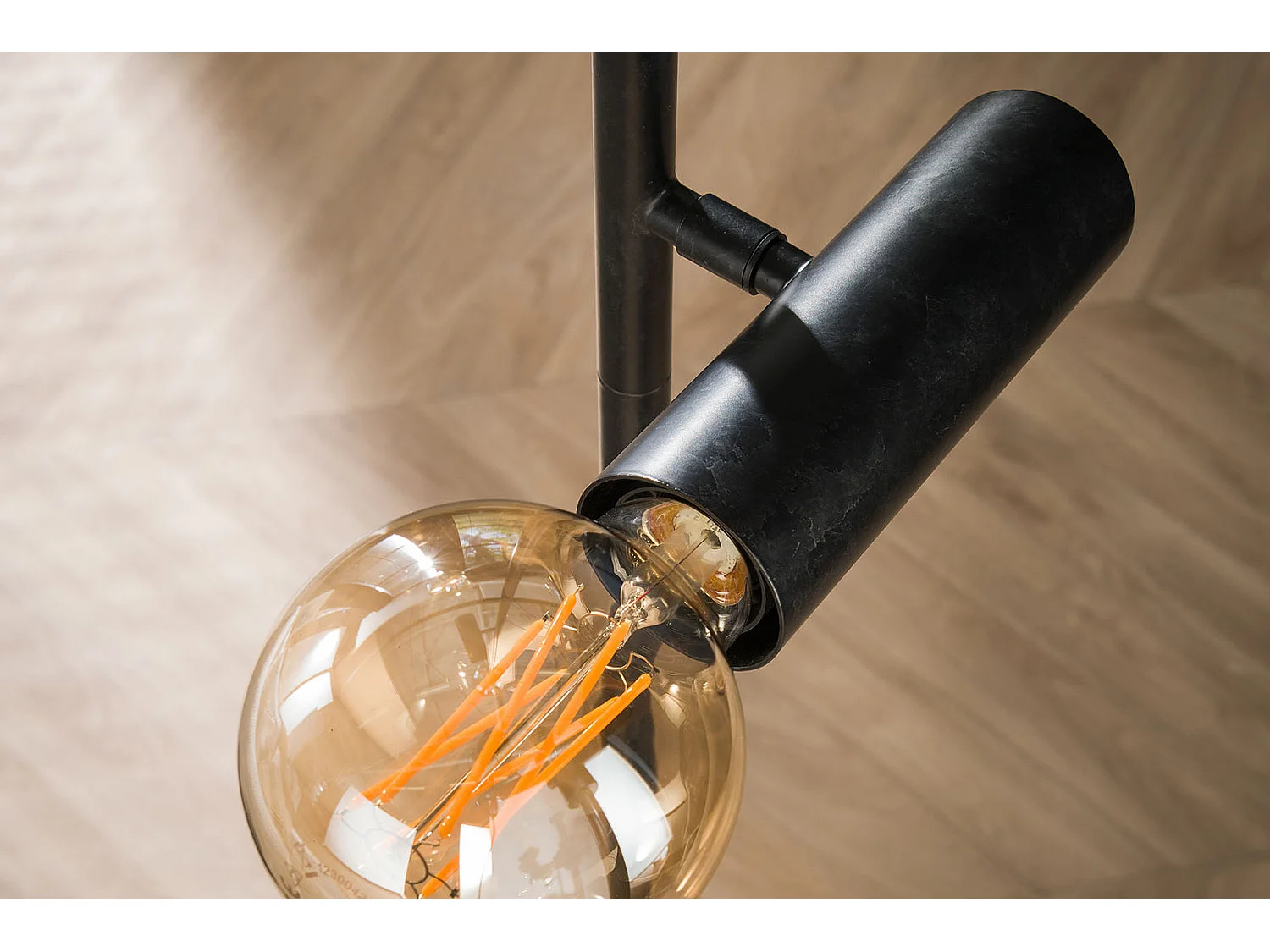 Stehlampe - Schwarz Metall - HAORA