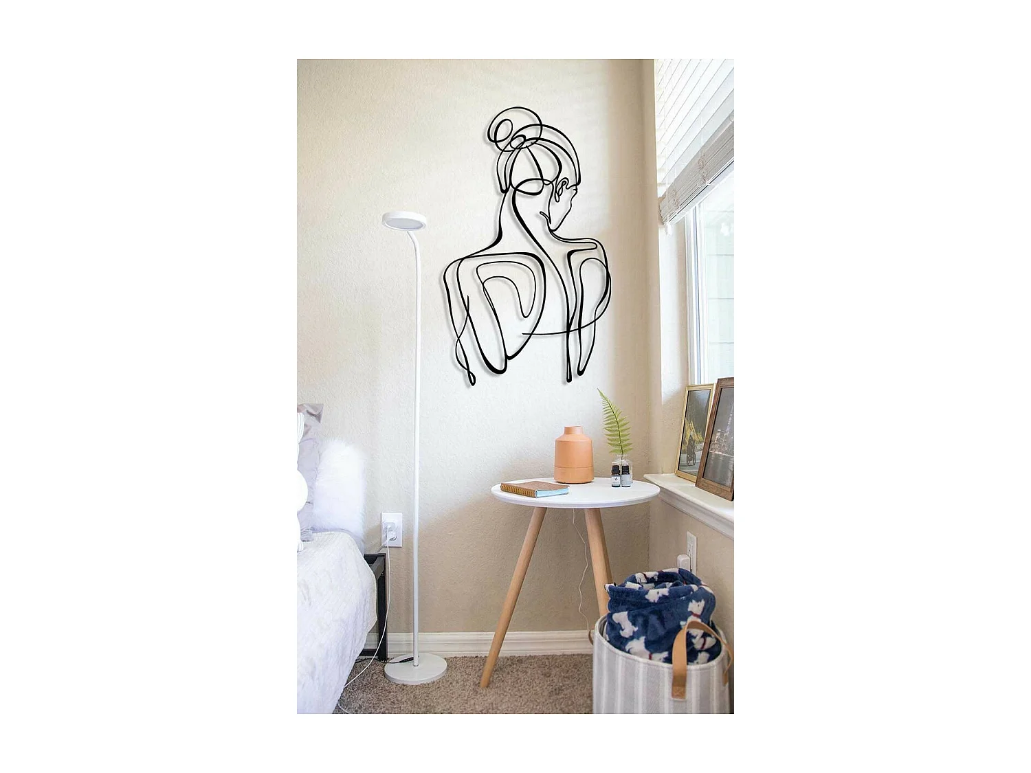 Décoration en Métal Femme 19, Noir, 45x0,15x75 cm, EPIKASA