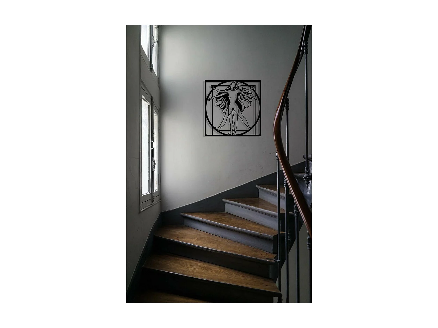 Décoration en Métal Femme Vitruve, Noir, 60x0,15x60 cm, EPIKASA