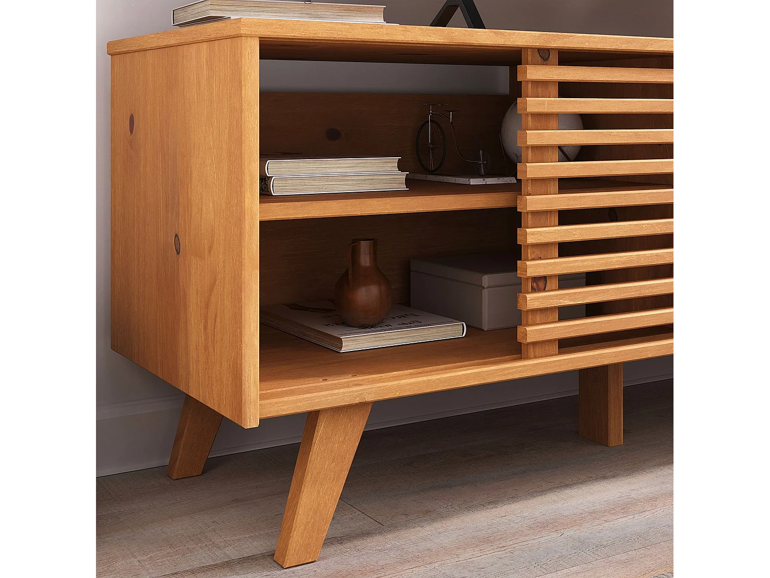 Meuble TV RIAN avec portes coulissantes et étagères ajustables 175 x 50 x 38 cm pin massif coloris chêne, Meuble de salon moderne