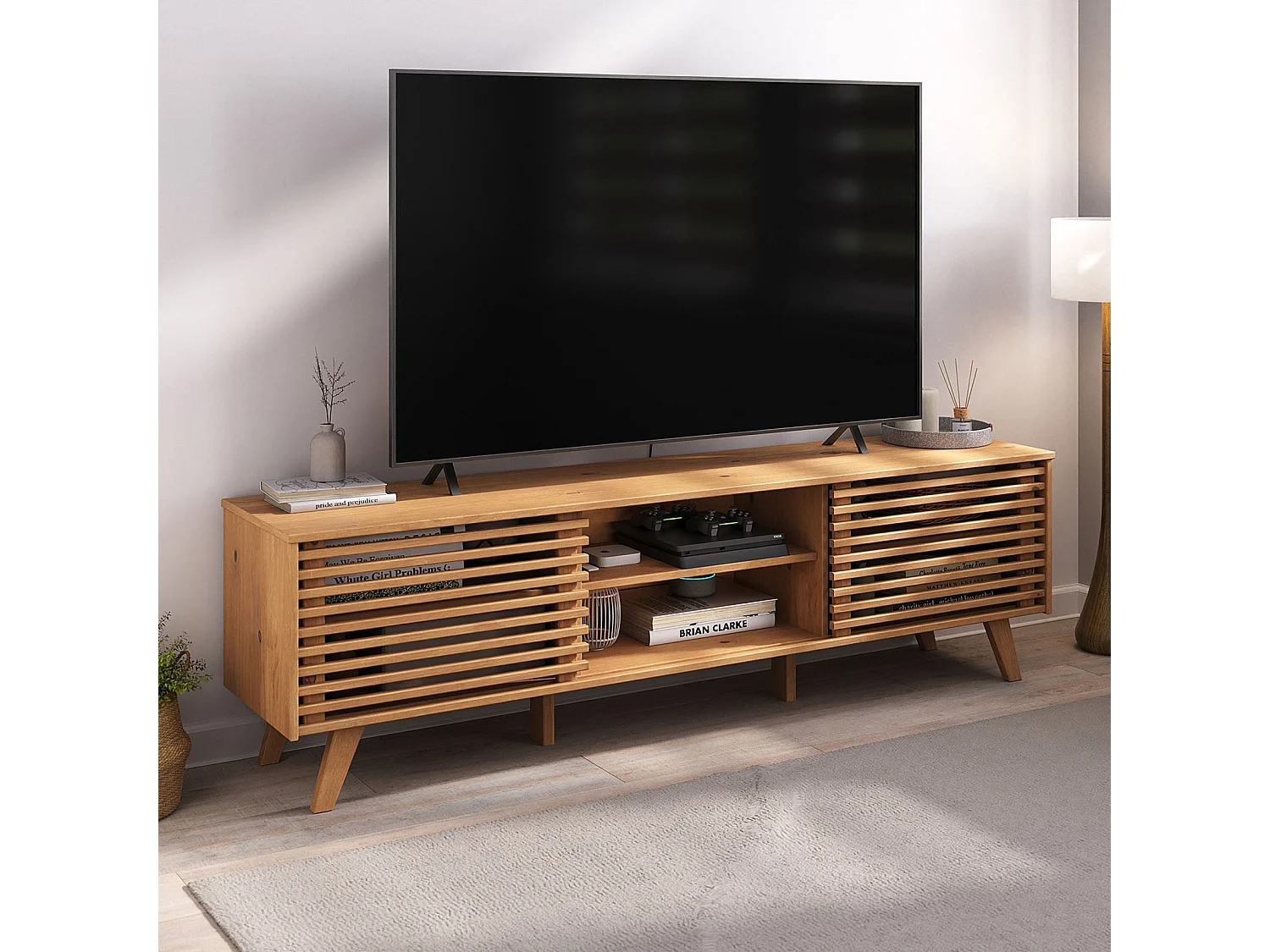 Meuble TV RIAN avec portes coulissantes et étagères ajustables 175 x 50 x 38 cm bois massif coloris chêne, Meuble de salon moderne