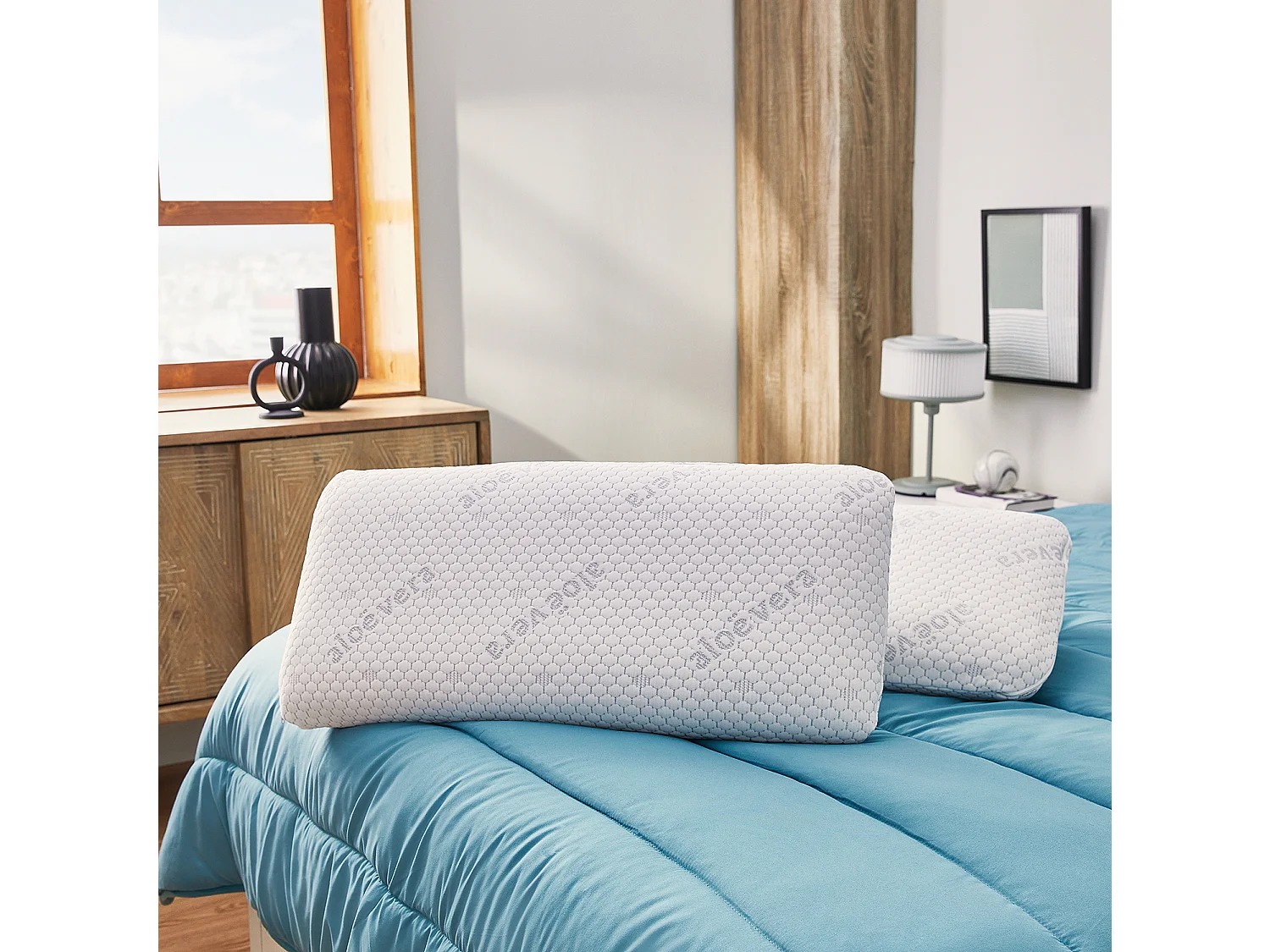 Huidbeschermend visco-elastisch kussen - dubbele hoes, extra zacht, anti-geur, gemiddelde stevigheid, om op uw rug te slapen of van houding te veranderen