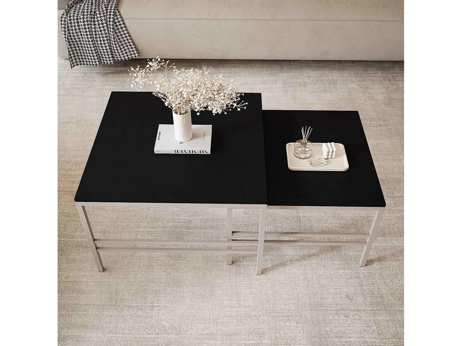 Couchtisch 2-in-1 fi70/fi60 Mattschwarz, Gestell in Kaschmir.