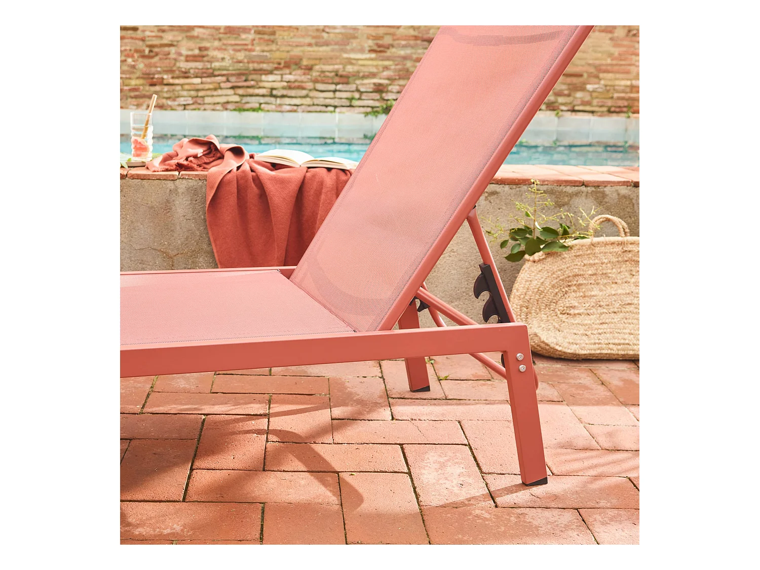 Lot de 2 transats terracotta. 5 positions. en textilène et métal. FLORA.  L155 x P59 x H106cm