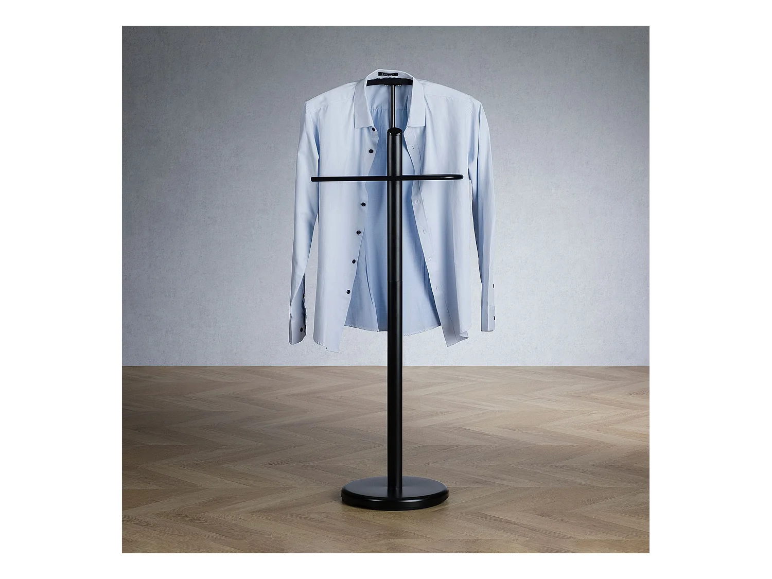 Valet de chambre ASMO, portant à vêtement avec structure en métal laqué noir