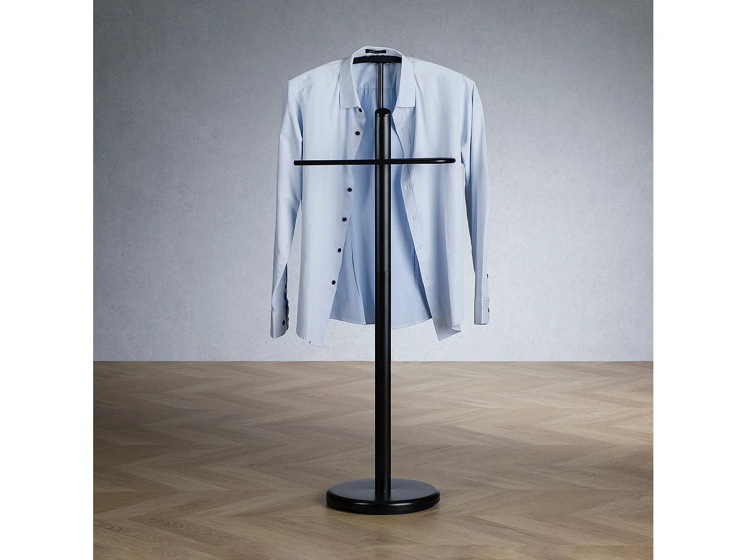 Valet de chambre ASMO, portant à vêtement avec structure en métal laqué noir
