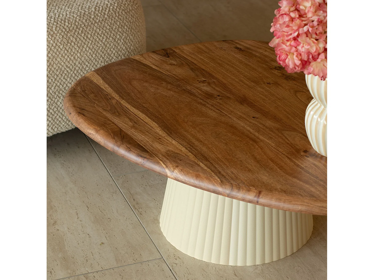 Now's Home - Table Basse En Bois D'acacia Et Pied En Métal écru