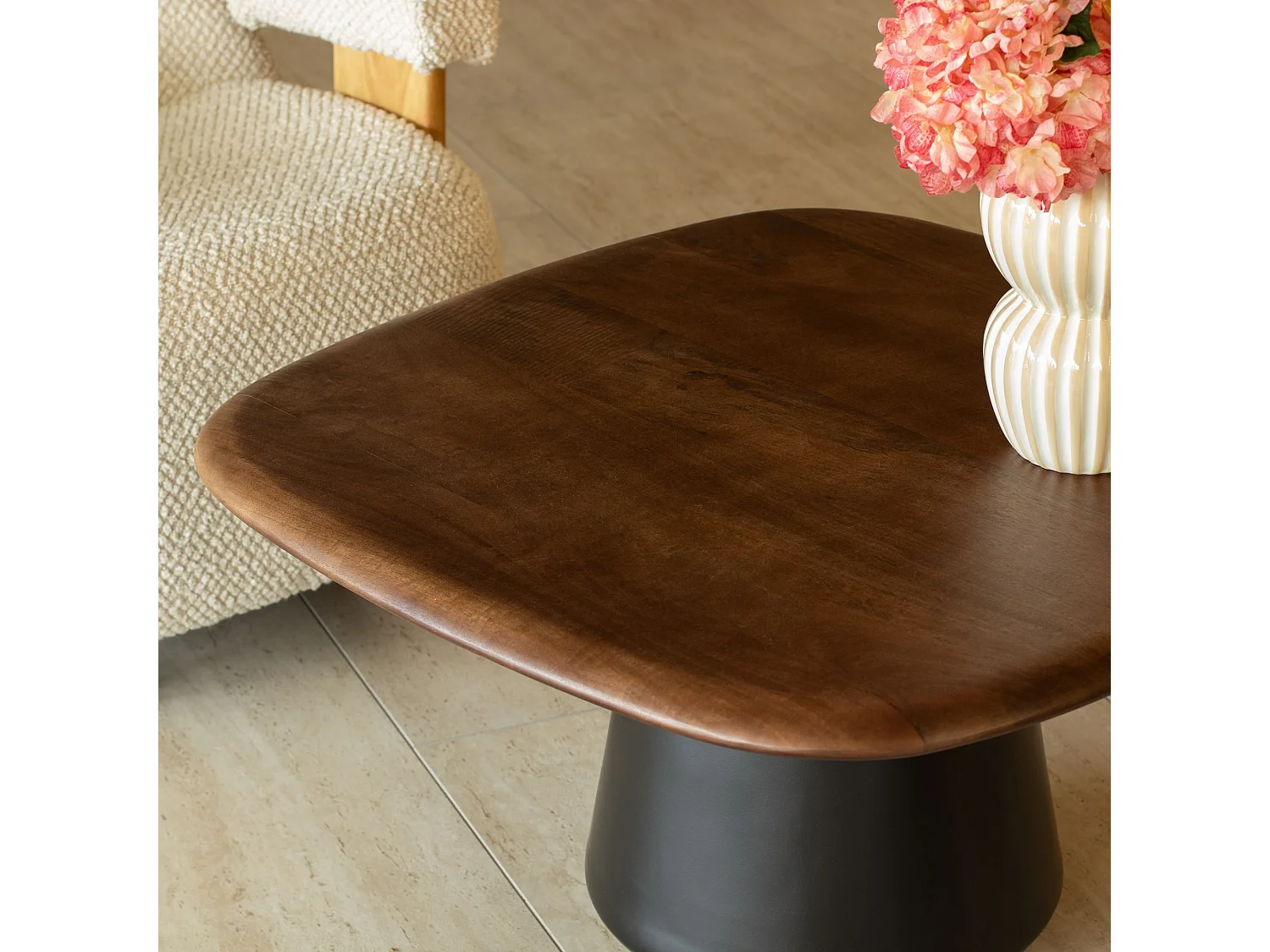 Now's Home - Table Basse En Bois De Manguier Et Pied En Metal Noir