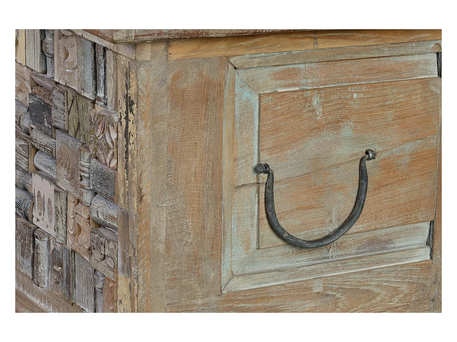 Coffre mélange en bois de manguier et recyclé finition multicolore